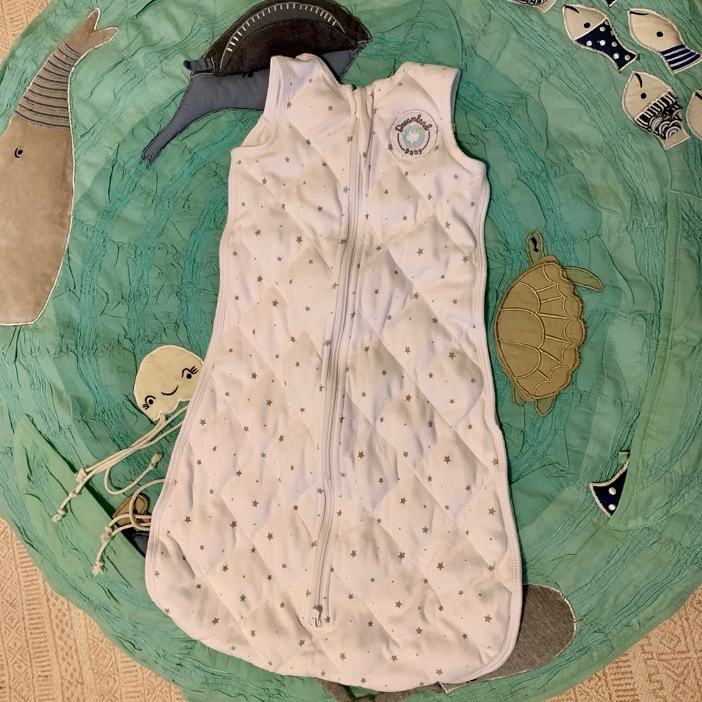 Dreamland weighted sleepsack. 0-6 months.